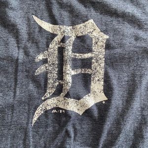 Men’s 4X Detroit Tigers baseball shirt